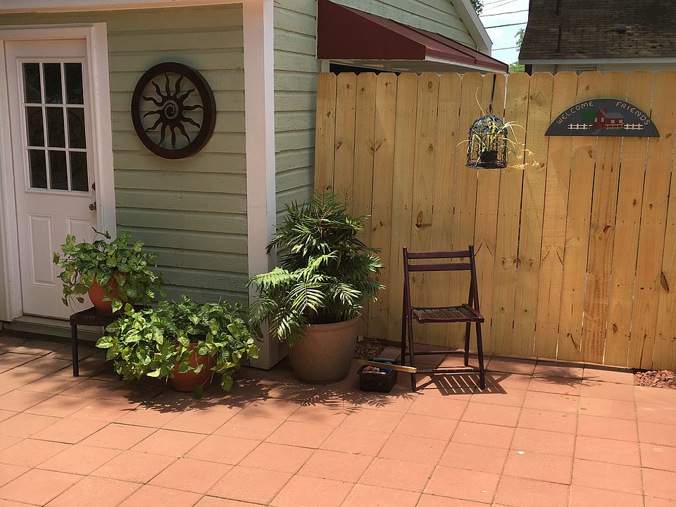 2nd image of 410 S Church St