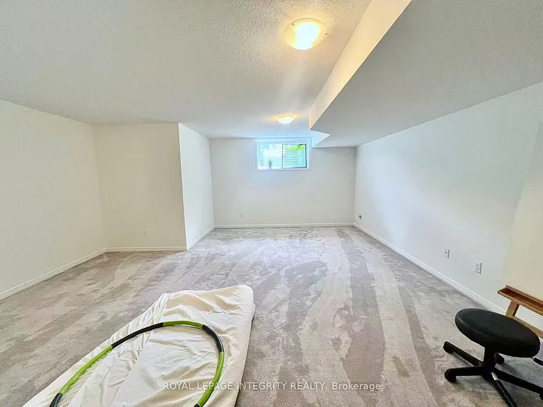 874 Paseana Pl — Photo 31