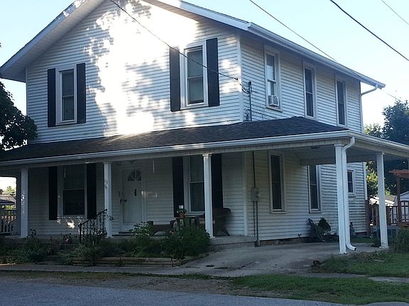2nd image of 111 N Cherry St