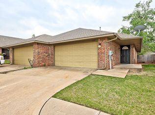 1924 Longhorn Dr, Edmond, OK 73003