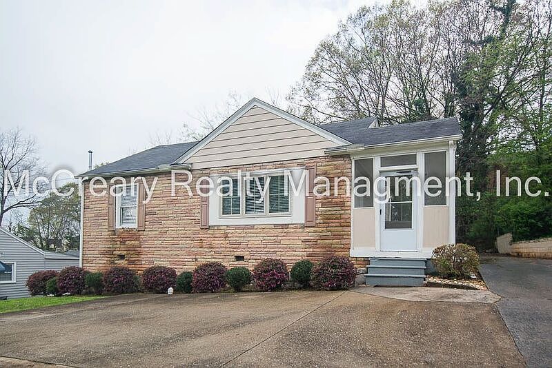 1st image of 106 Doran Ave SE