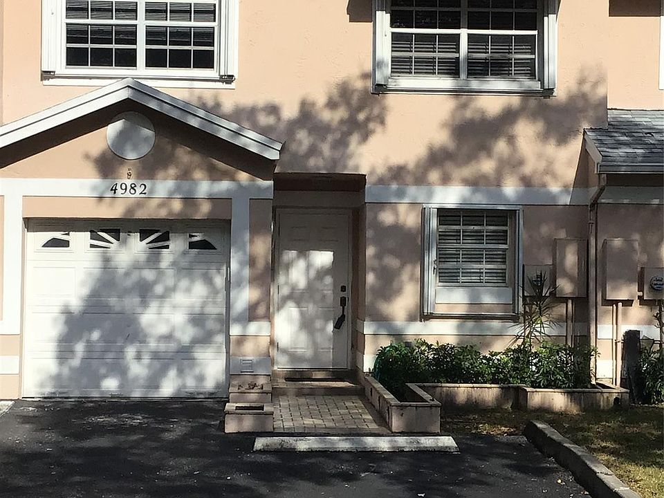 1st image of 4982 SW 121st Avenue #4982