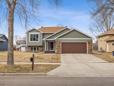2521 34th Ave S, Fargo, ND, 58104
