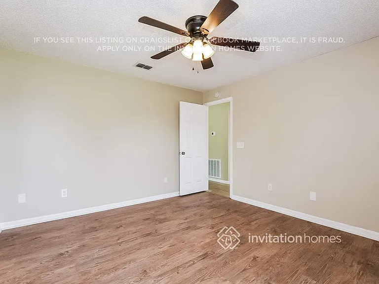2830 Chalmer St — Photo 12