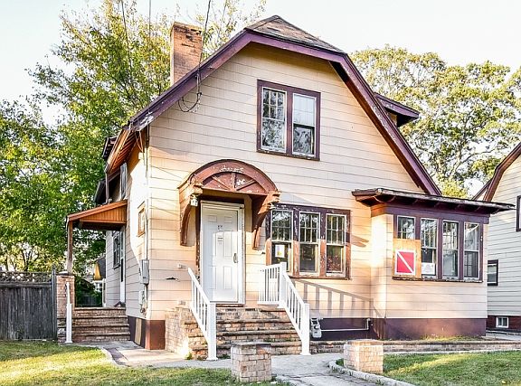 2nd image of 150 Hudson Ave