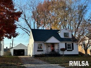 2425 S State St, Springfield, IL 62704