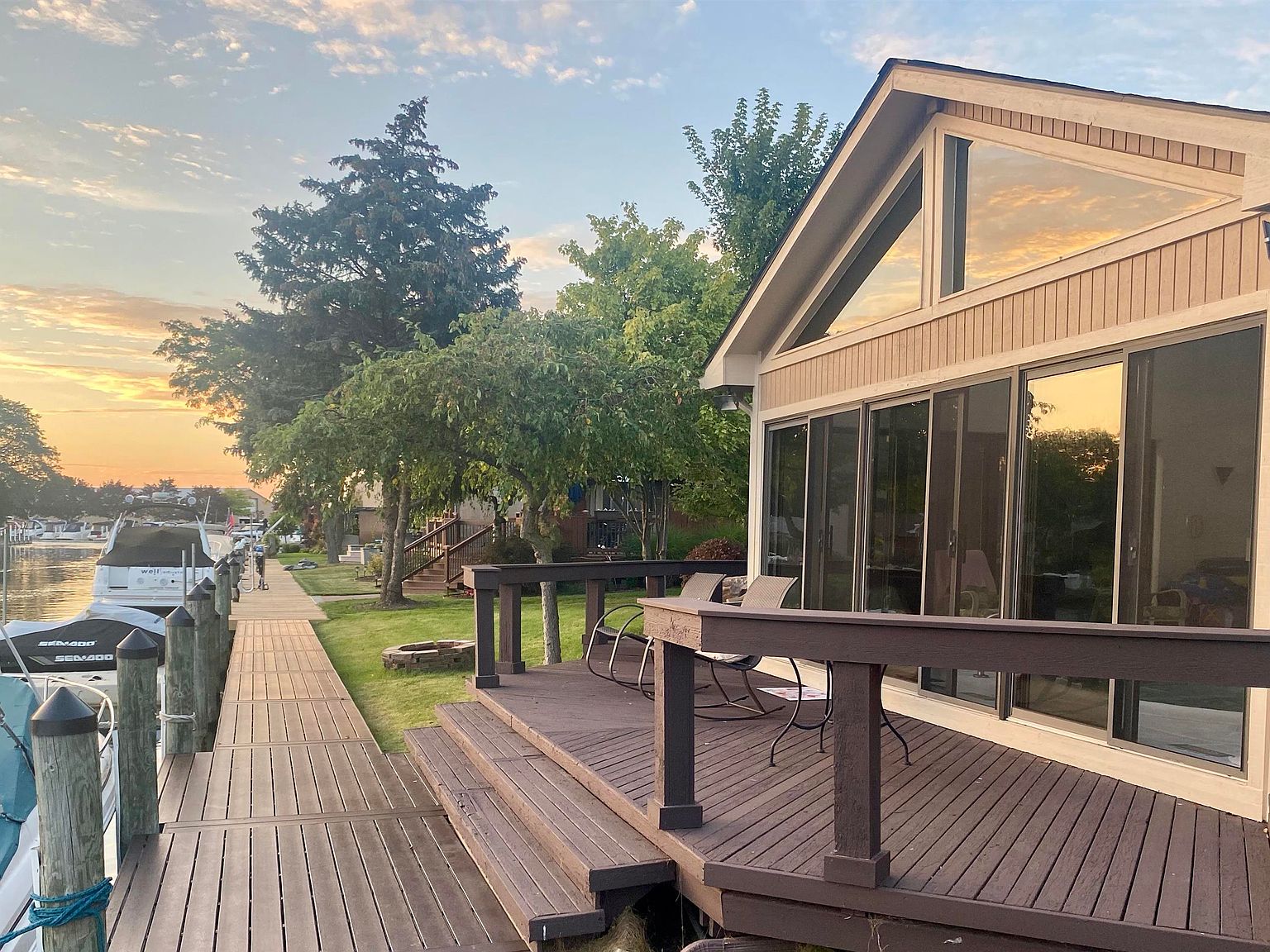 41641 Belvidere St, Harrison Township, MI 48045 Zillow