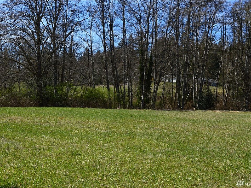 2nd image of 1376 SE Lakeway Blvd