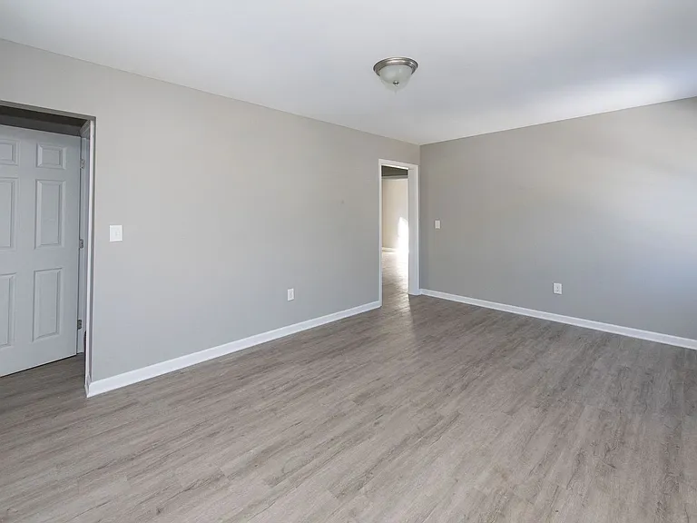 4715 Green Glen Ln — Photo 6