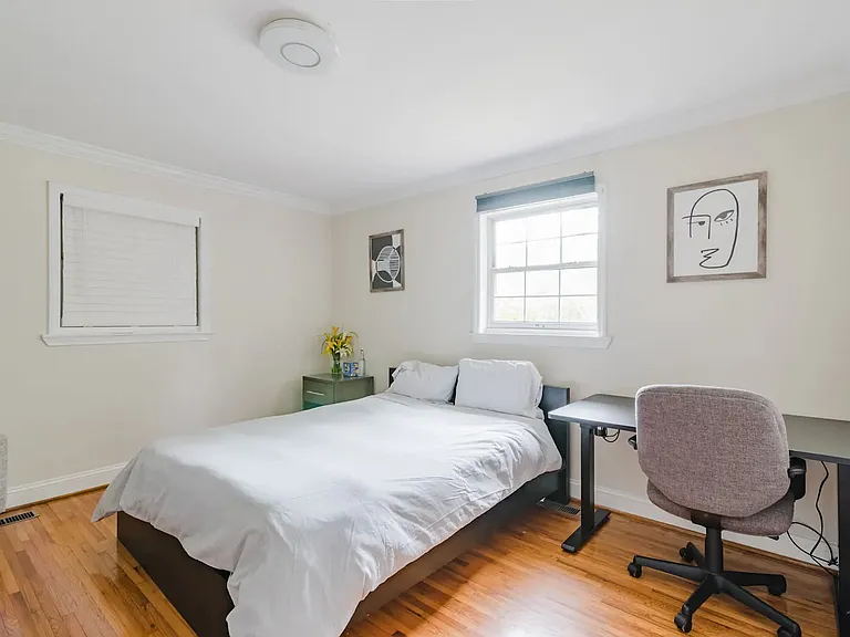 1700 Van Buren Ave #2 — Photo 12