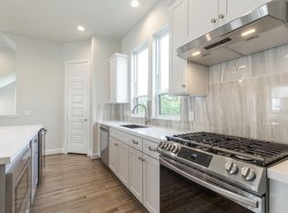 2806 Grand Fountains Dr #I, Houston, TX 77054