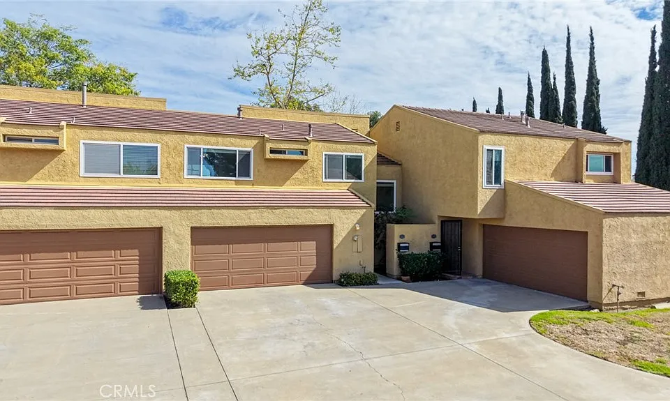 4842 Carmonita Ln