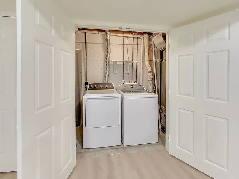 8932 Barrowgate Ct — Photo 19