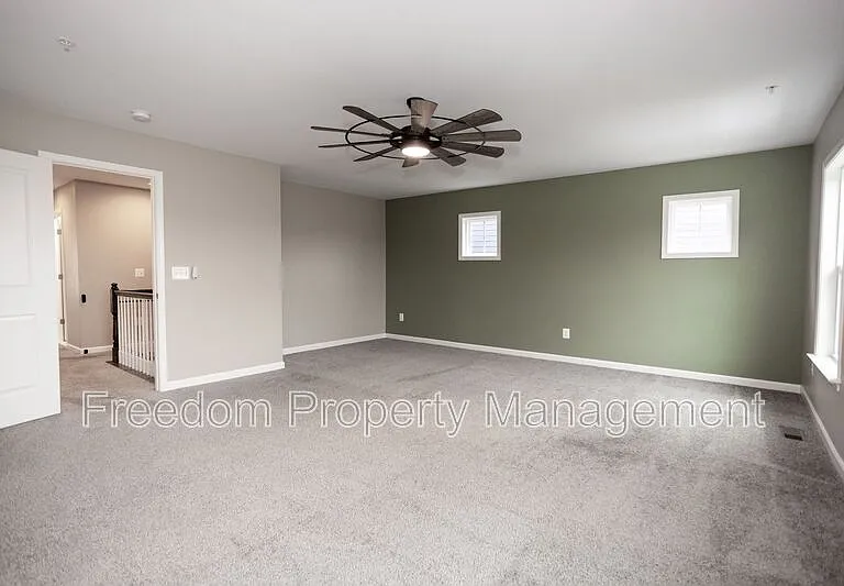 2425 Morgans Point Dr — Photo 37