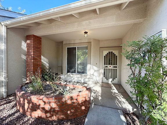 3rd image of 1460 Loren Dr