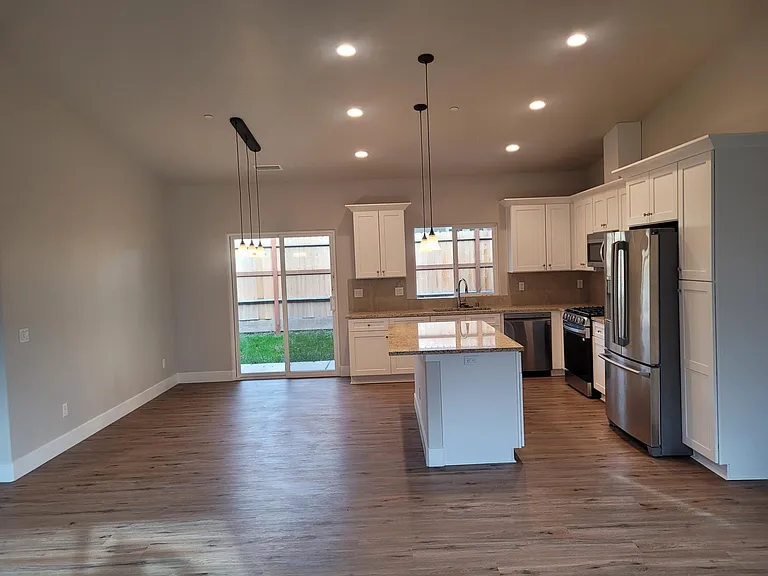 8563 Atascadero Ave — Photo 4