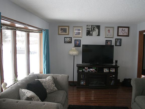5th image of 217 Motel Ave