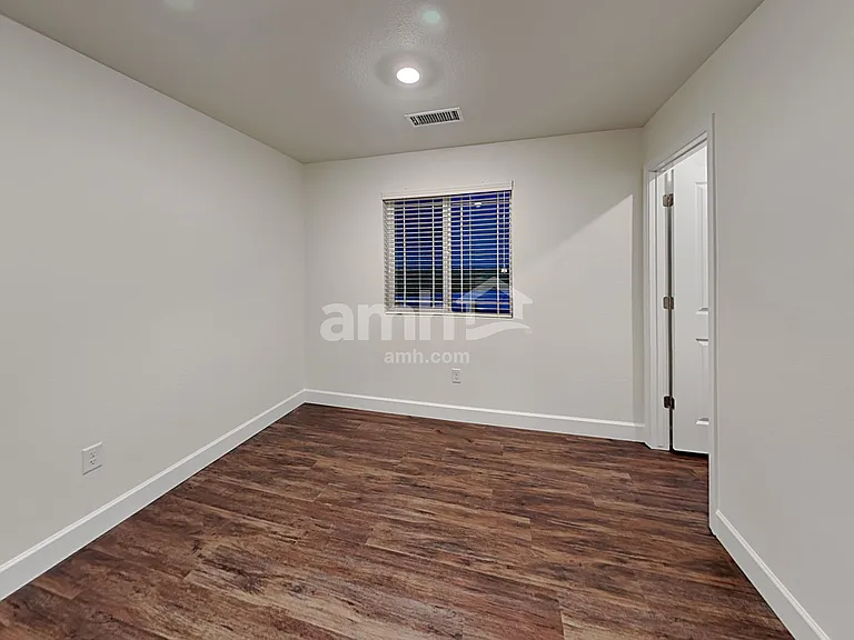 14922 W 82nd Pl — Photo 18