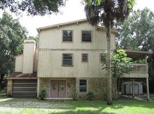 1010 State St E, Oldsmar, FL 34677