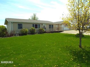 2403 W Stagecoach Trl, Scales Mound, IL 61075