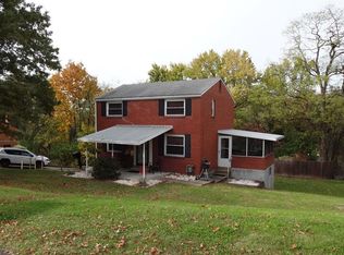 114 Peter Dr, Pittsburgh, PA 15235