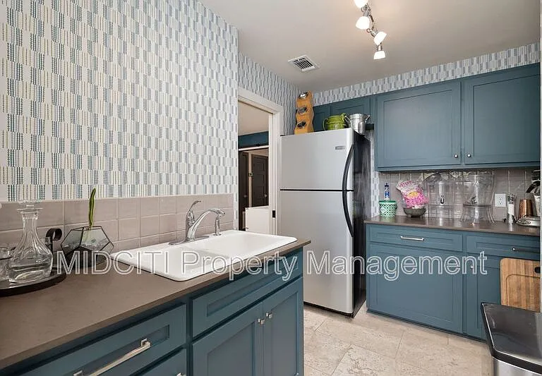 180 Lake Ridge Dr — Photo 15