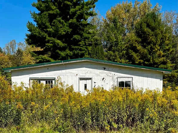 4095 W Shepherd Rd, Saint Louis, MI 48880