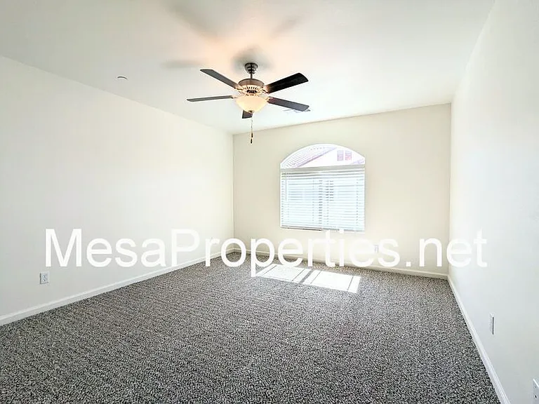 9550 Tamarisk Ave #124 — Photo 23