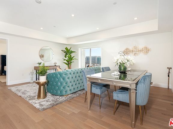 3rd image of 2939 Leeward Ave Unit 211
