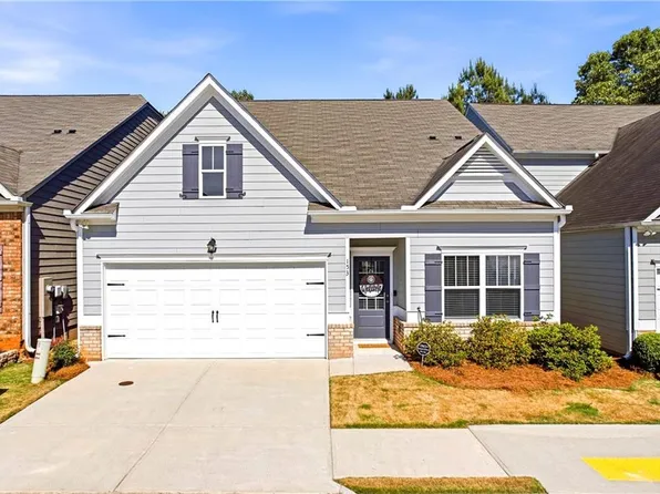 153 Hickory Village Cir, Canton, GA 30115