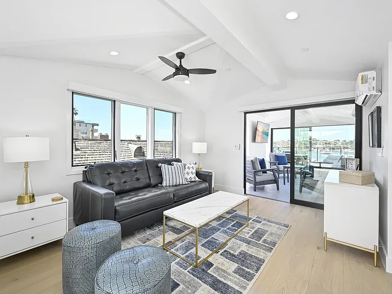 413 E Edgewater Ave — Photo 16