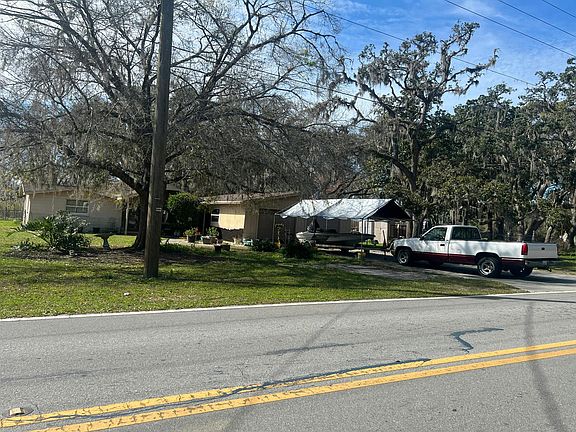 3rd image of 9025 Lake Dr