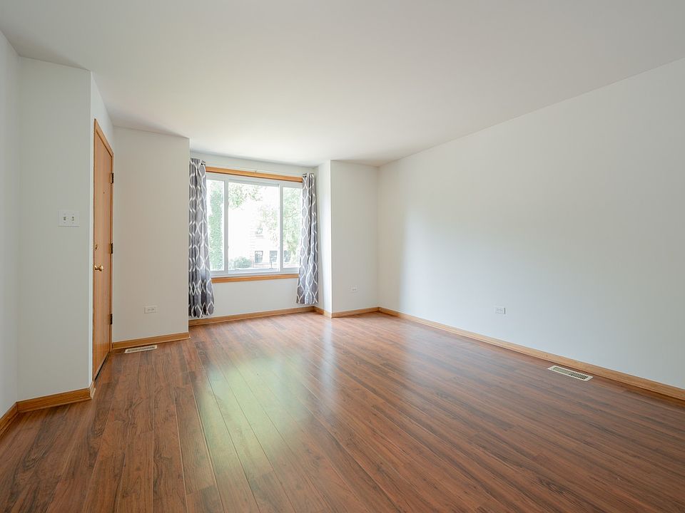 1st image of 811 S Claremont Ave #2