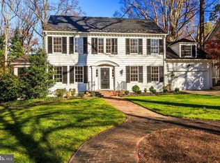 33 W Kirke St, Chevy Chase, MD 20815