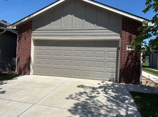 2506 W 55th St N, Wichita, KS 67204