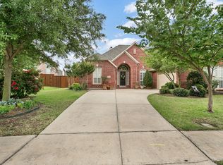 1637 Thomas Ln, Carrollton, TX 75010