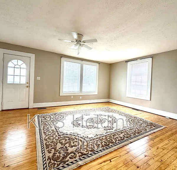 3413 Thomas Jefferson Rd — Photo 3