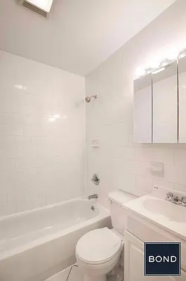 Rented by Bond New York | media 22