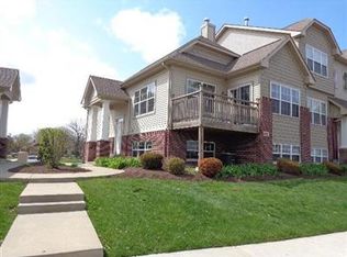 2429 River Oaks Ln, Rockford, IL 61102
