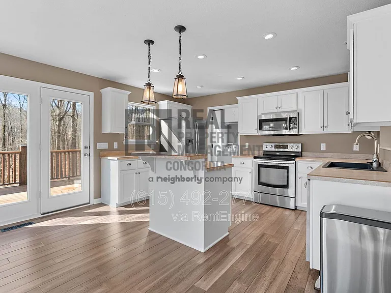 1024 Atwood Ct — Photo 15