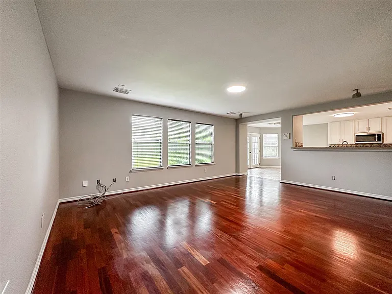 5739 Westminster Village Dr — Photo 11