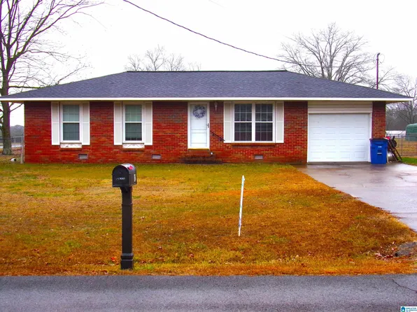 82 Estate View Dr, Fyffe, AL 35971