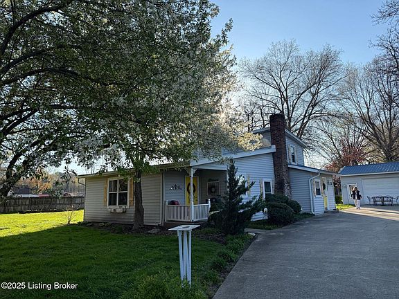 2nd image of 9752 Mason Ln