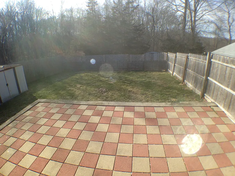 Lakeside Manor Apartments — Photo 7