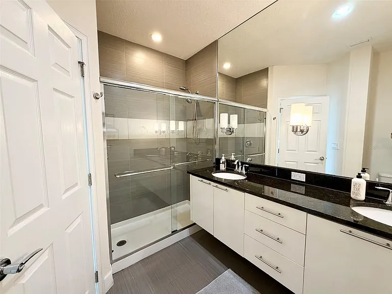17407 Placidity Ave — Photo 13