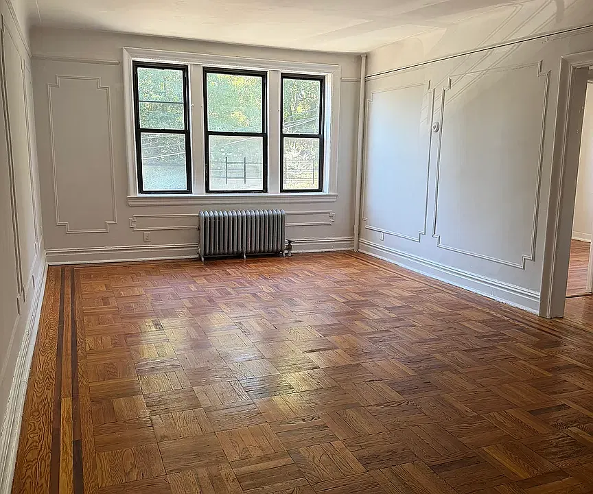 25 Sherman Ave #2B