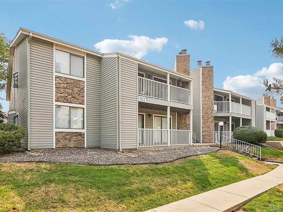 1st image of 921 S Walden Street #206