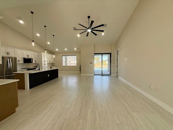 5th image of 2251 SW 2nd Ter