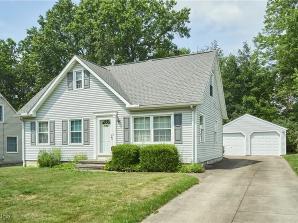 3160 9th St, Cuyahoga Falls, OH 44221