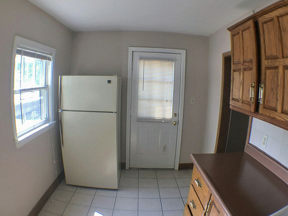 5th image of 2310 W 41st Ave
